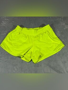 lululemon athletica Women's Neon Yellow hotty hot shorts-size 8